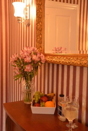 在meiguo.com看到的Manayunk Chambers Guest House的介绍图片