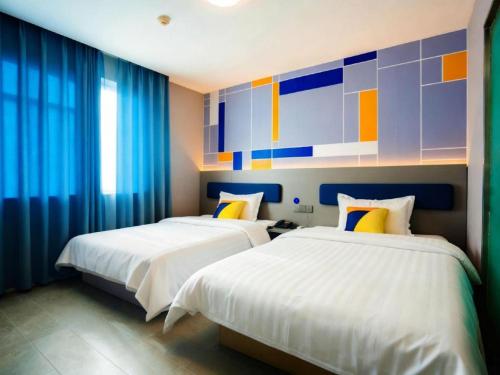 7 Days Inn Xi'an Railway Station in Xian Railway Station 7 Days Inn Xi'an Railway Station in Xian Railway Station