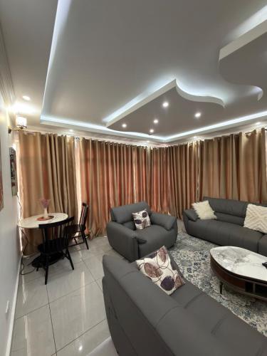 Restaurant, Luxury Penthouse with Seaview in Freetown in Lakka Restaurant, Luxury Penthouse with Seaview in Freetown in Lakka