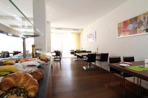 Restaurant, Hotel Feehof Garni in Saas-Fee Restaurant, Hotel Feehof Garni in Saas-Fee