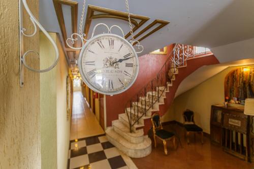 Hotel do Museu no ipiranga com TV ventilador banheiro in อิปิรังกา Hotel do Museu no ipiranga com TV ventilador banheiro in อิปิรังกา