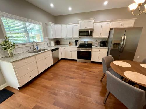 Secretariat Cottage at the Woodford Inn in Versailles (KY) Secretariat Cottage at the Woodford Inn in Versailles (KY)