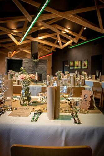 Ruka Trek Gasthaus & Hard Trek Cafe in Rukajärvi Ruka Trek Gasthaus & Hard Trek Cafe in Rukajärvi