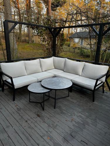 Beautiful and private with heated pool & hot tub in Ljungbyhed Beautiful and private with heated pool & hot tub in Ljungbyhed