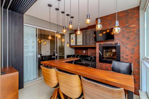 keuken, LUXO 3 Suítes 500m Praia Churras Meia Praia (LUXO 3 Suites 500m Praia Churras Meia Praia) in Andorinha keuken, LUXO 3 Suítes 500m Praia Churras Meia Praia (LUXO 3 Suites 500m Praia Churras Meia Praia) in Andorinha