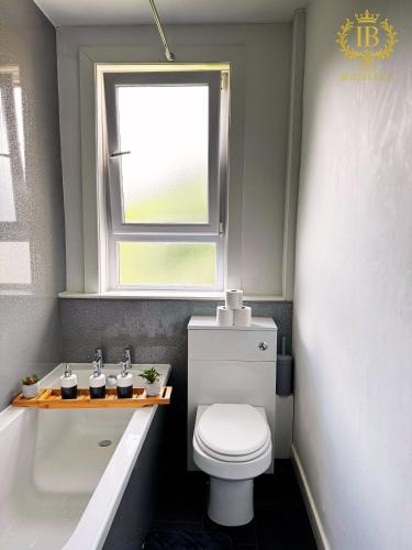 Fürdőszoba, Cosy Apartment In Great Gourock Location in Gourock Fürdőszoba, Cosy Apartment In Great Gourock Location in Gourock