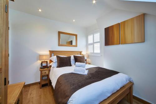 This photo about Castle Crescent By Flying Butler shared on HyHotel.com