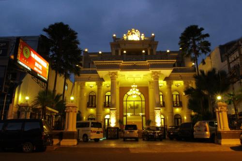 The Grand Palace Hotel Malang in Malang The Grand Palace Hotel Malang in Malang