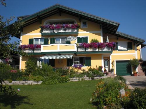 Entrada, Ferienwohnung Winklhofer in MondSee Entrada, Ferienwohnung Winklhofer in MondSee