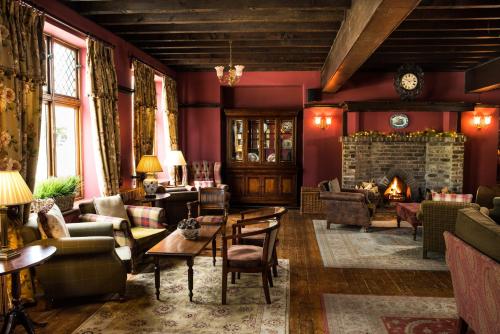 Pub/Lounge, Balmoral Arms in Ballater Pub/Lounge, Balmoral Arms in Ballater