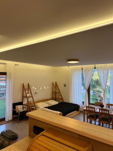 Létesítmények, Dům mezi loukami (Dum mezi loukami) in Snezne Létesítmények, Dům mezi loukami (Dum mezi loukami) in Snezne