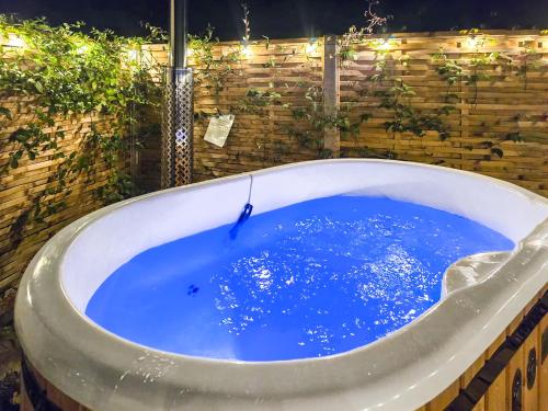 Pezsgőfürdő, Peacock Lodge in Beccles Pezsgőfürdő, Peacock Lodge in Beccles