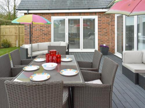 Exterior view, Grove Cottage in Arreton and Newchurch Exterior view, Grove Cottage in Arreton and Newchurch