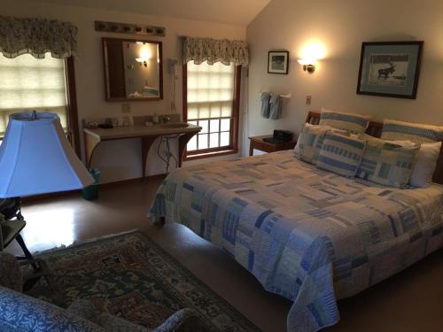 This photo about Breakfast on the Connecticut shared on HyHotel.com