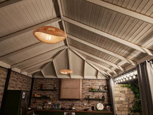 Cocina, Zeyvə Farm House in II Nugadi Cocina, Zeyvə Farm House in II Nugadi