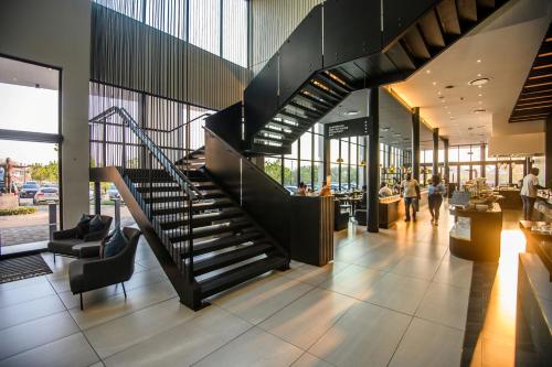 Ресторан, The Capital Mbombela in Нельспруйт Ресторан, The Capital Mbombela in Нельспруйт