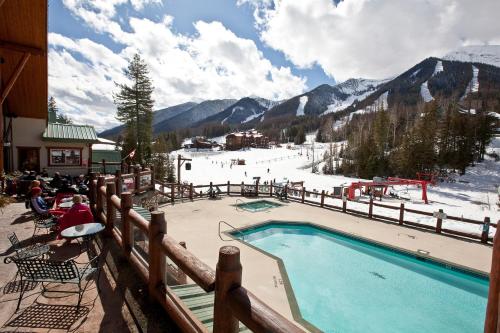 مسبح, Lizard Creek Lodge in Fernie مسبح, Lizard Creek Lodge in Fernie
