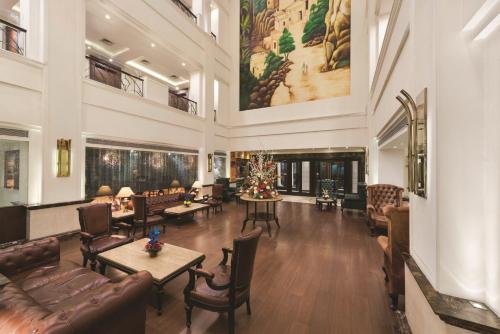 ロビー, ラマダ バイ ウィンダム ジャランダル シティ センター (Ramada by Wyndham Jalandhar City Centre) in ジャランダール ロビー, ラマダ バイ ウィンダム ジャランダル シティ センター (Ramada by Wyndham Jalandhar City Centre) in ジャランダール