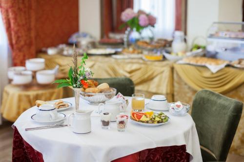 Pub/Lounge, Hotel Rigel in Lido Pub/Lounge, Hotel Rigel in Lido