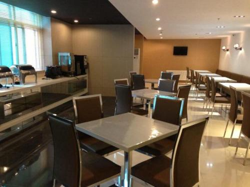 This photo about Jinjiang Inn Dalian Jinzhou Xiangying Park shared on HyHotel.com