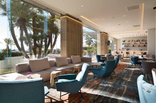 Pub/Lounge, Radisson Blu Hotel Nice in Fabron Pub/Lounge, Radisson Blu Hotel Nice in Fabron
