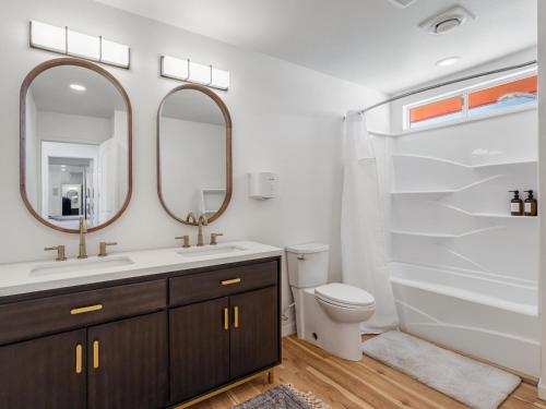 Bathroom, Private desert compound three separate living spaces each with its own entrance in Sky Valley Bathroom, Private desert compound three separate living spaces each with its own entrance in Sky Valley