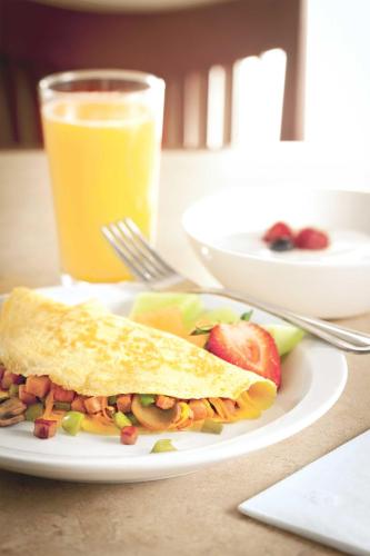 Food and beverages, Country Inn & Suites by Radisson, Chattanooga-Lookout Mountain in Chattanooga (TN) Food and beverages, Country Inn & Suites by Radisson, Chattanooga-Lookout Mountain in Chattanooga (TN)