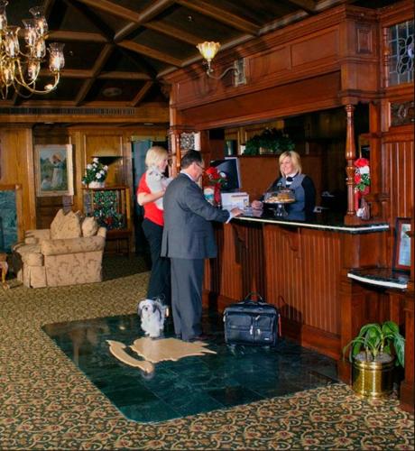Lobby, Historic Santa Maria Inn in Santa Maria Lobby, Historic Santa Maria Inn in Santa Maria