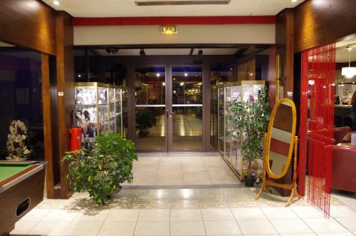 Vestíbulo, The Originals Boutique, Hôtel Aquilon, Saint-Nazaire in Saint-Nazaire Vestíbulo, The Originals Boutique, Hôtel Aquilon, Saint-Nazaire in Saint-Nazaire