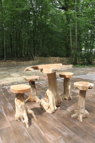 L'isba des bois, hors du temps in Janvry L'isba des bois, hors du temps in Janvry