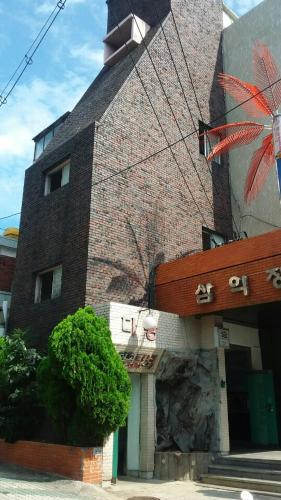 This photo about Samik Jang Motel shared on HyHotel.com