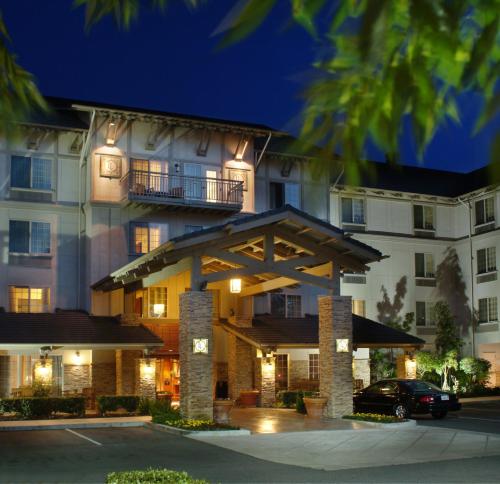 Larkspur Landing Sacramento-An All-Suite Hotel