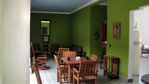 共用ラウンジ/TVエリア, Hostal Cumbres del Volcan Flor Blanca in サン サルバドル 共用ラウンジ/TVエリア, Hostal Cumbres del Volcan Flor Blanca in サン サルバドル