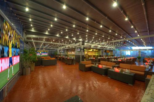 레스토랑, 마리나 뷰 딜럭스 호텔 아파트먼트 (Marina View Deluxe Hotel Apartment) in 두바이 레스토랑, 마리나 뷰 딜럭스 호텔 아파트먼트 (Marina View Deluxe Hotel Apartment) in 두바이