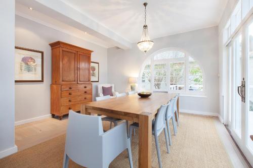 Létesítmények, The Cove near Fish Hoek Beach Létesítmények, The Cove near Fish Hoek Beach