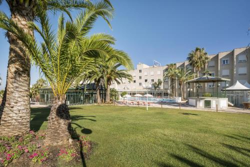 Entrada, Hotel Ilunion Las Lomas in Merida Entrada, Hotel Ilunion Las Lomas in Merida