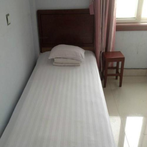 This photo about Dezhou Xinlong Guest House shared on HyHotel.com