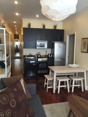 Hotel Sunny Three Bedroom Apartment Lower East Side
