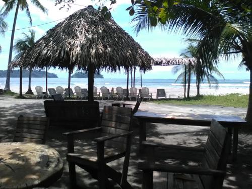Hotel Las Olas Beach Bar