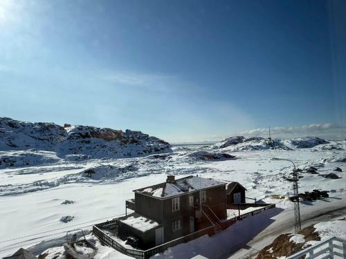 Omgivelser, Sallinnguit in Sisimiut Omgivelser, Sallinnguit in Sisimiut