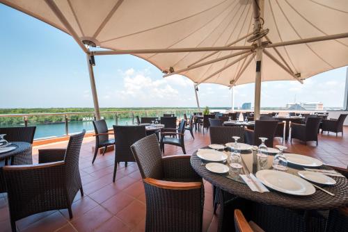 Restaurant, Hotel Sentral Kuantan @ Riverview City Centre in Kuantan Restaurant, Hotel Sentral Kuantan @ Riverview City Centre in Kuantan