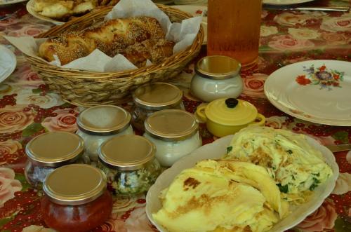 طعام و مشروبات, HaBaronit in ميتولة طعام و مشروبات, HaBaronit in ميتولة