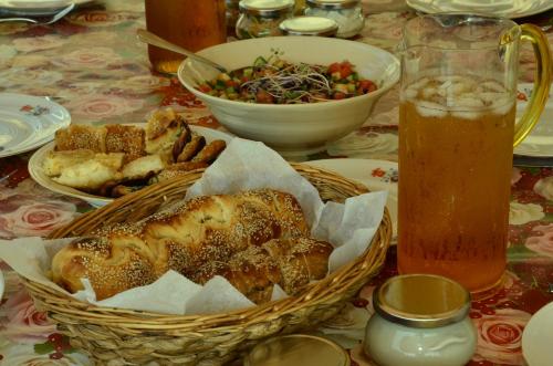 طعام و مشروبات, HaBaronit in ميتولة طعام و مشروبات, HaBaronit in ميتولة