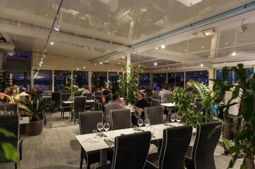 Restaurant, Hotel Restaurant le Voilis in Le Grau d'Agde Restaurant, Hotel Restaurant le Voilis in Le Grau d'Agde