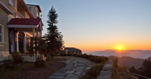 منظر, Tree of Life - Grand Oak Manor, Binsar Wildlife Sanctuary in المورا منظر, Tree of Life - Grand Oak Manor, Binsar Wildlife Sanctuary in المورا