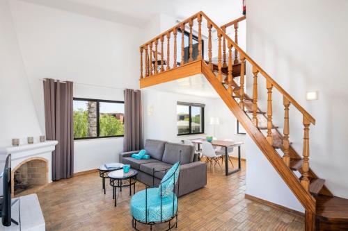 This photo about Vale a Pena shared on HyHotel.com