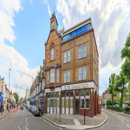 This photo about The Lion & Key Hotel shared on HyHotel.com