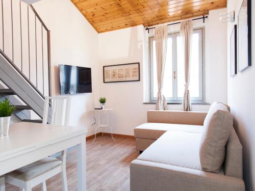 Hotel Cadorna center studio-By Flatscollection