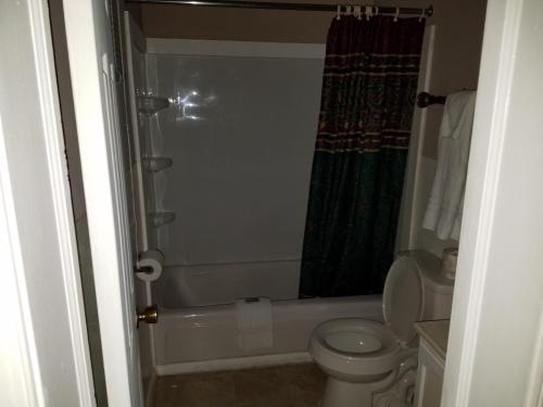 在meiguo.com看到的伯克利斯普林斯汽车旅馆的介绍图片