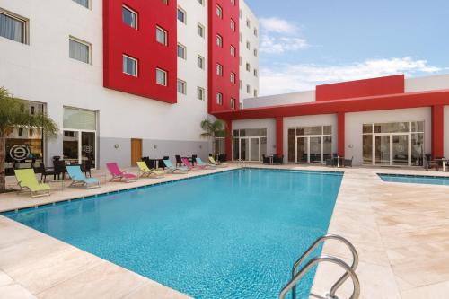 Swimming pool, Ramada Encore by Wyndham Tangier in Malabata Swimming pool, Ramada Encore by Wyndham Tangier in Malabata